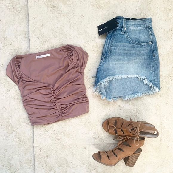 Salty | Pink ruffly Cropped T-shirt - Picture 4 of 6